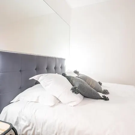 Studio Terrasse Privee 5 Min To Eiffel Tower Paris Exterior photo